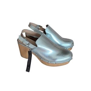NWT Scoop Studded Metallic Heeled Platform Clogs 8 Silver FLAWS